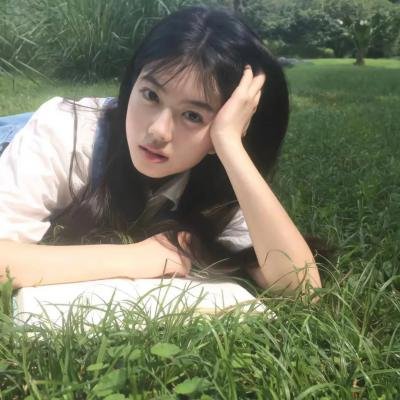 不愿恋爱的雀斑小姐